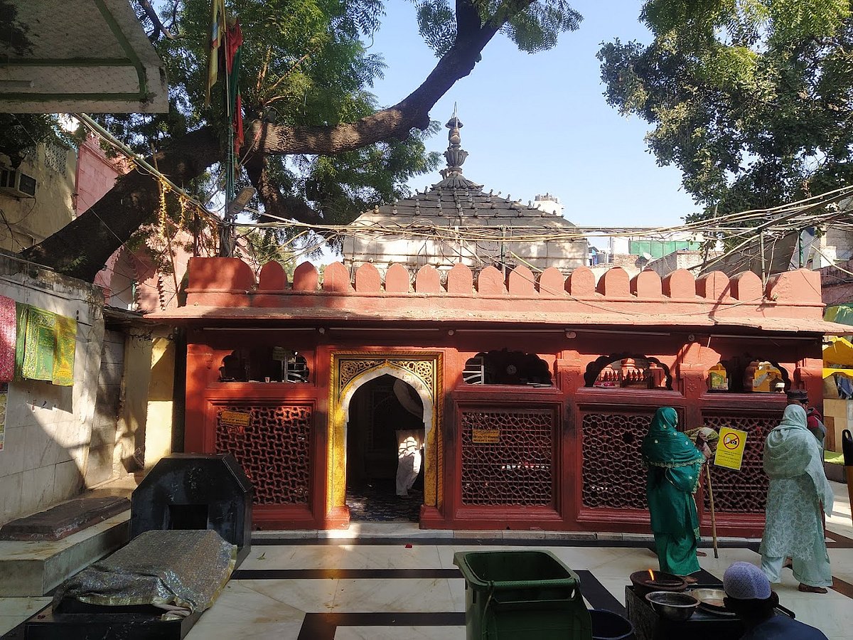 Shrine of Amir Khusro