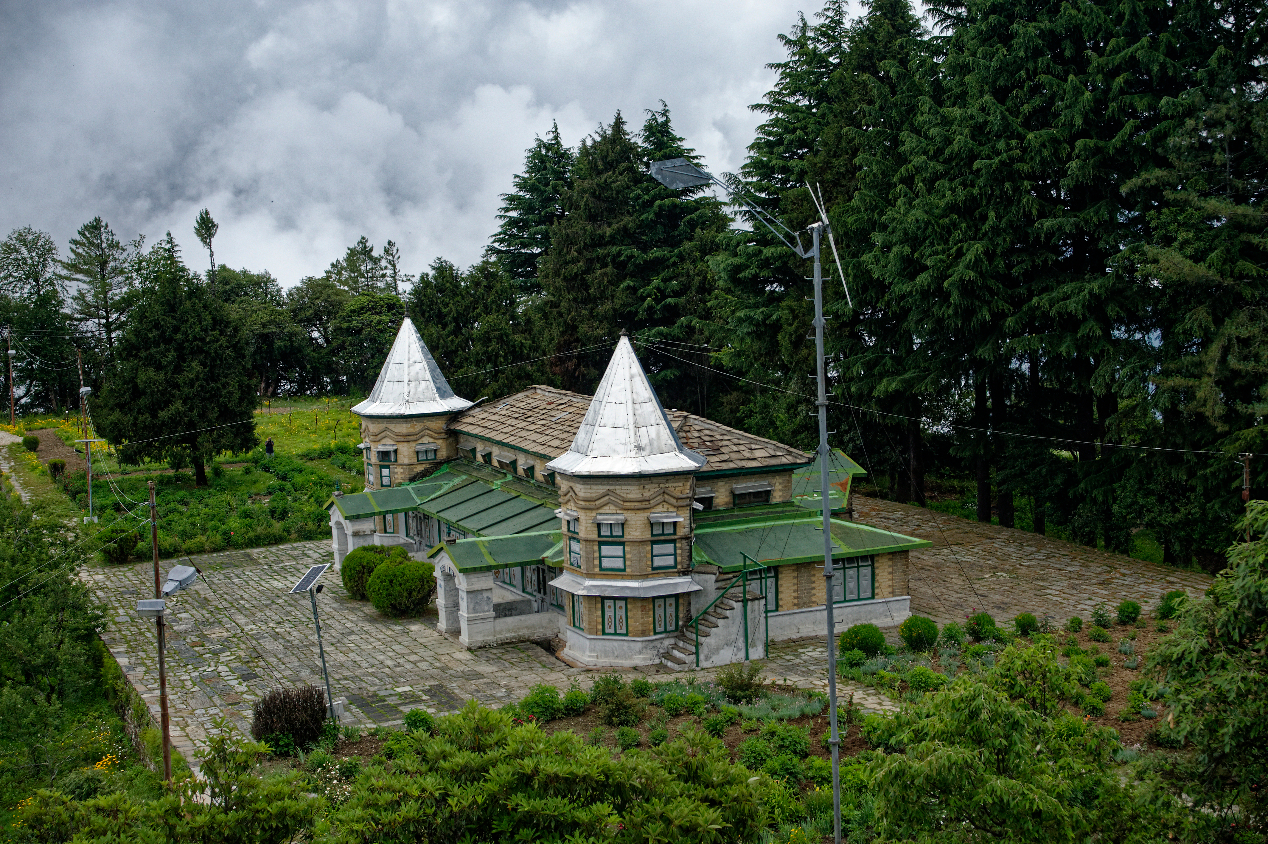 A view of the Narayan Ashram