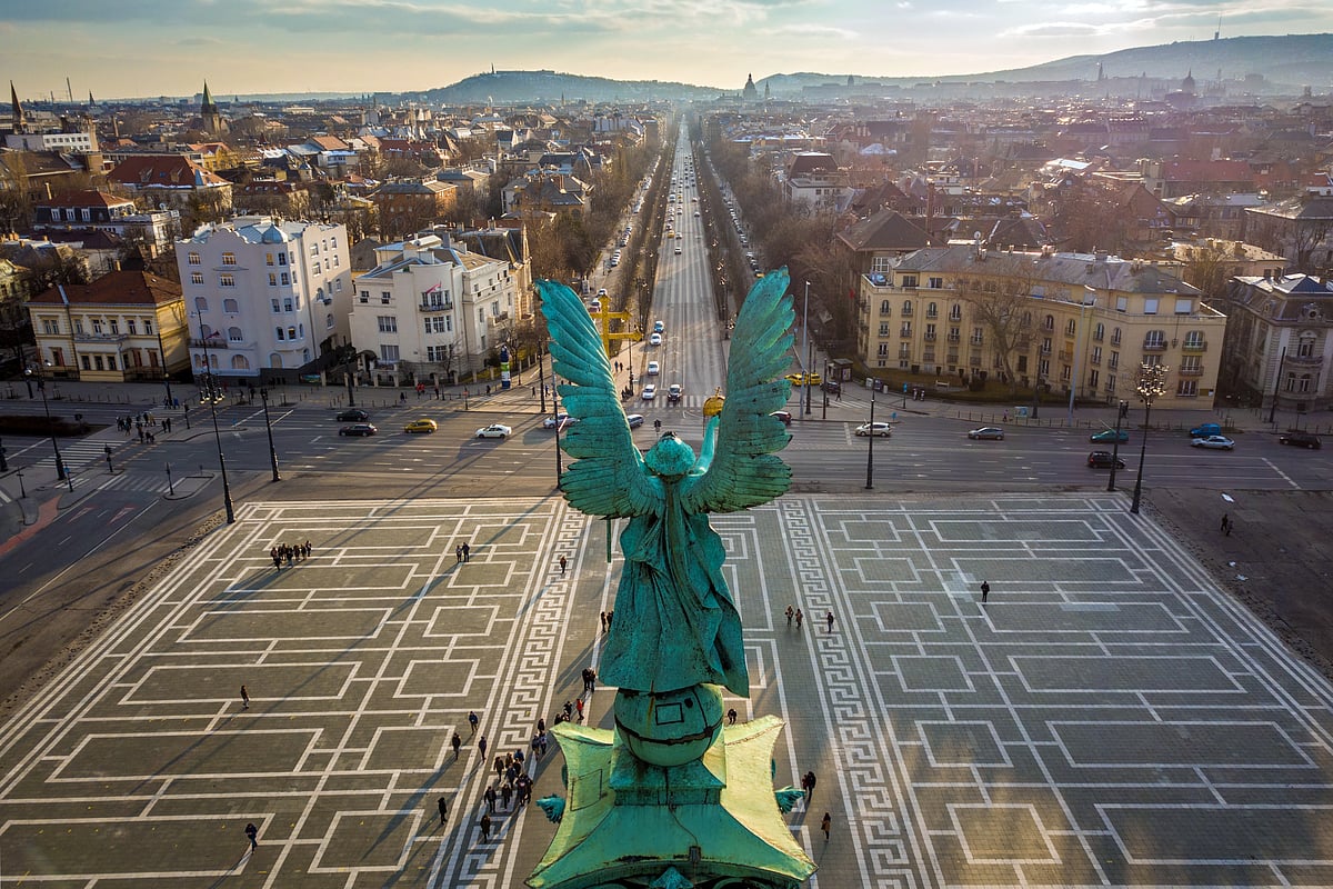 A view of Heroes Square