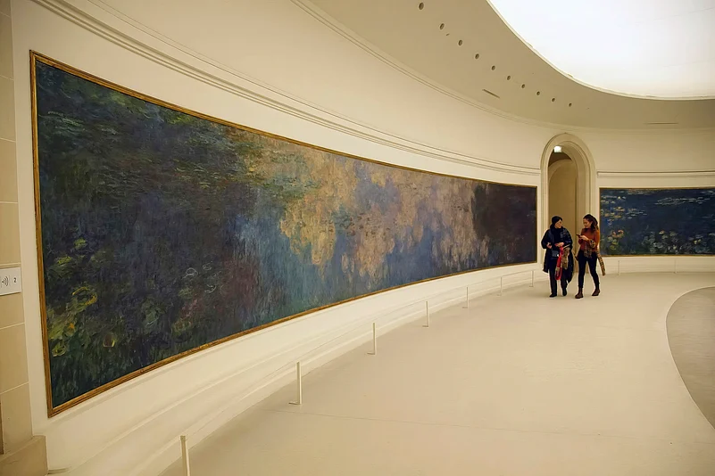 The Musée de lOrangerie is most famous for displaying Claude Monets Water Lilies series