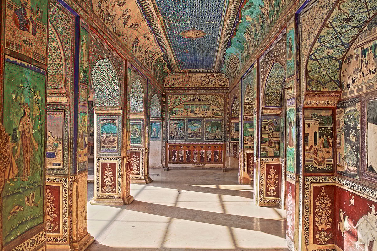 Mural paintings at Chitrasala in Bundi Palace