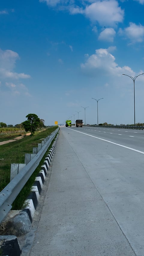 The highway leading to Manesar
