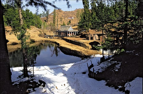 The quaint Tani Jubbar Lake near Thanedar