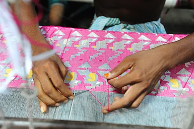 Shutterstock : A handful of weavers in Kalna are trying hard to save the dying art of Muslin weaving