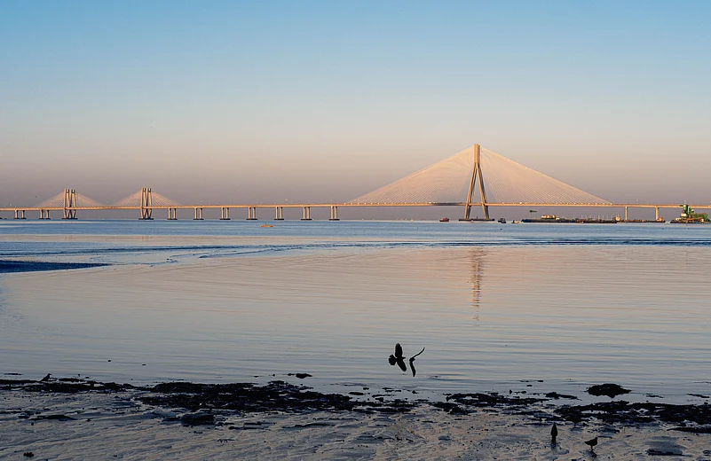 The Bandra–Worli Sea Link connects Bandra in the western suburbs of Mumbai with Worli in South Mumbai