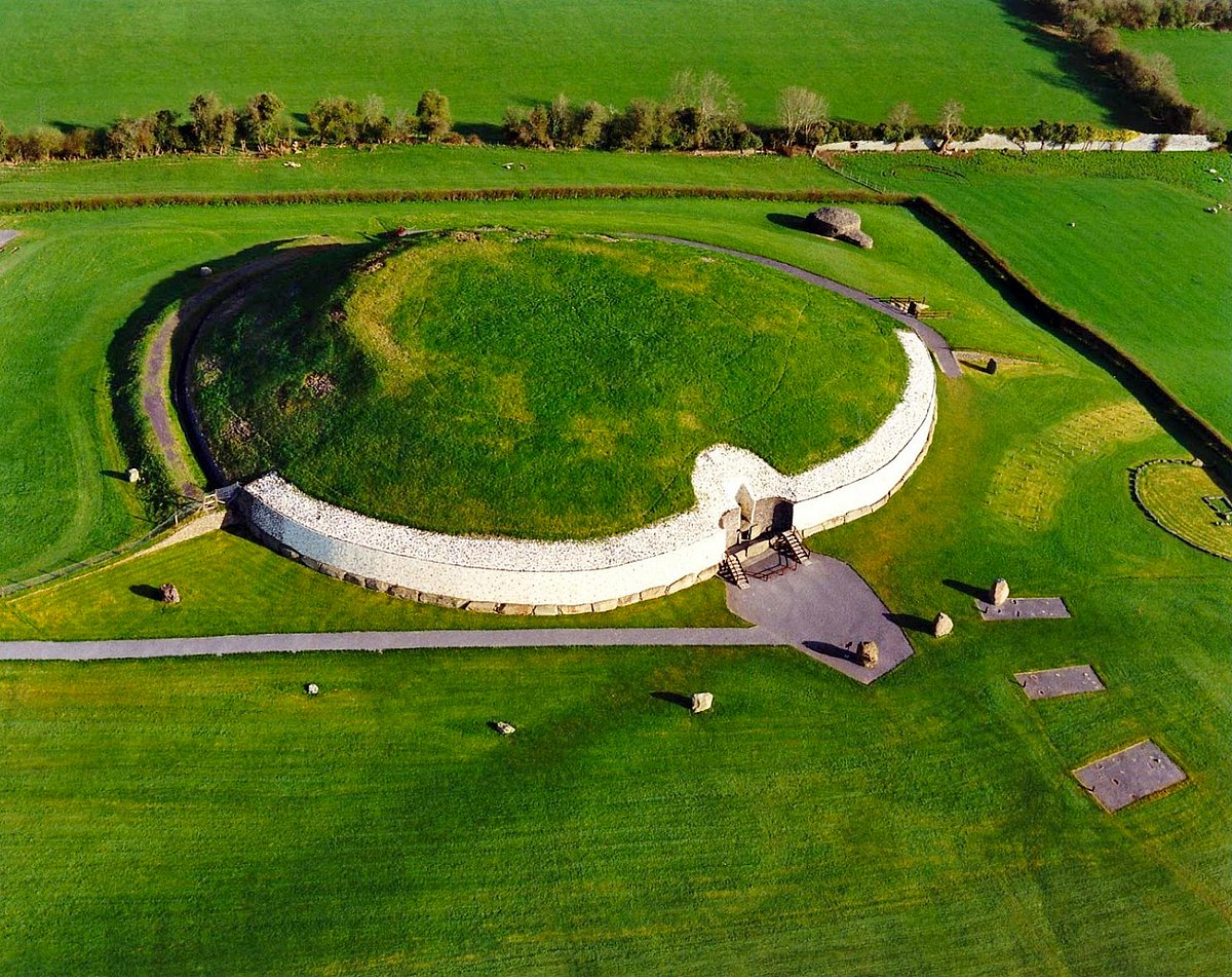 Newgrange mound