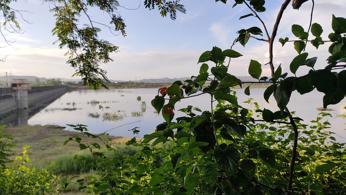 Stroll alongside Harsul Lake
