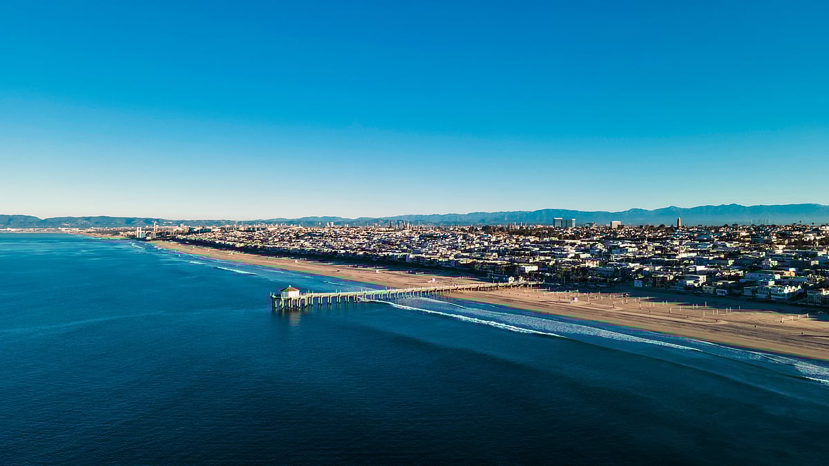 A view of the Manhattan Beach