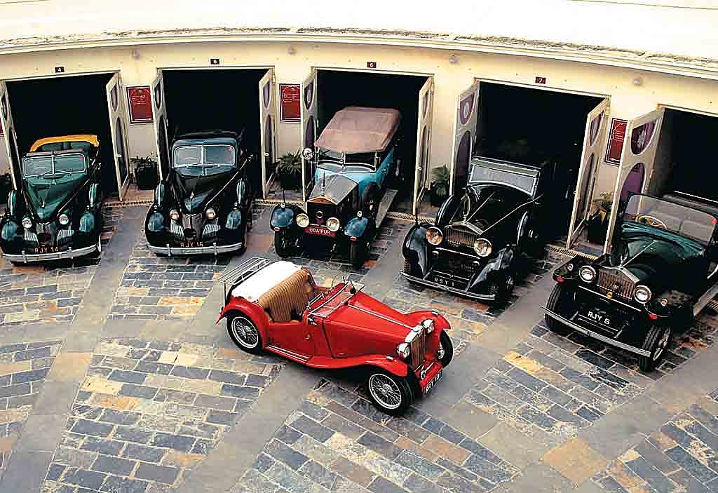 See the old beauties at the Vintage Car Museum