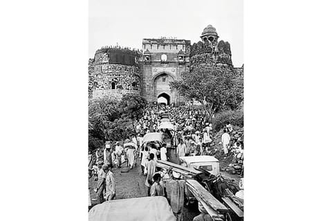 Refugees at the Purana Qila