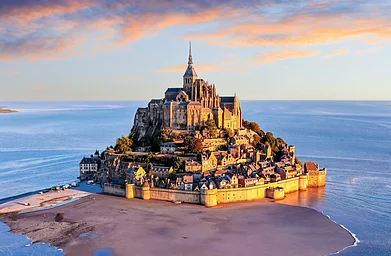 Shutterstock : Mont Saint-Michel, Normandy