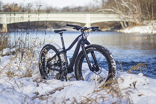 Fat biking enthusiasts look forward to snow on the trails