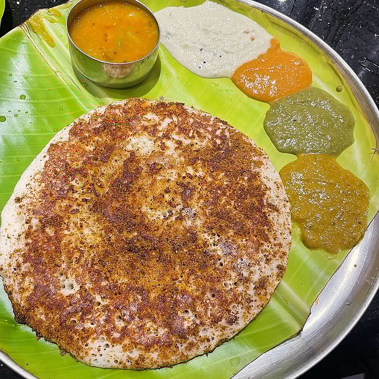 Podi Uthappam is a favourite breakfast food 
