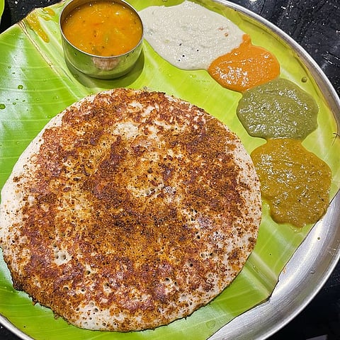 Podi Uthappam is a favourite breakfast food 