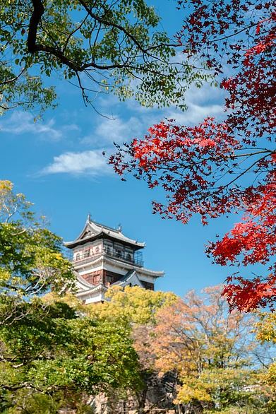 Shutterstock : A beautiful view of Hiroshima Castle