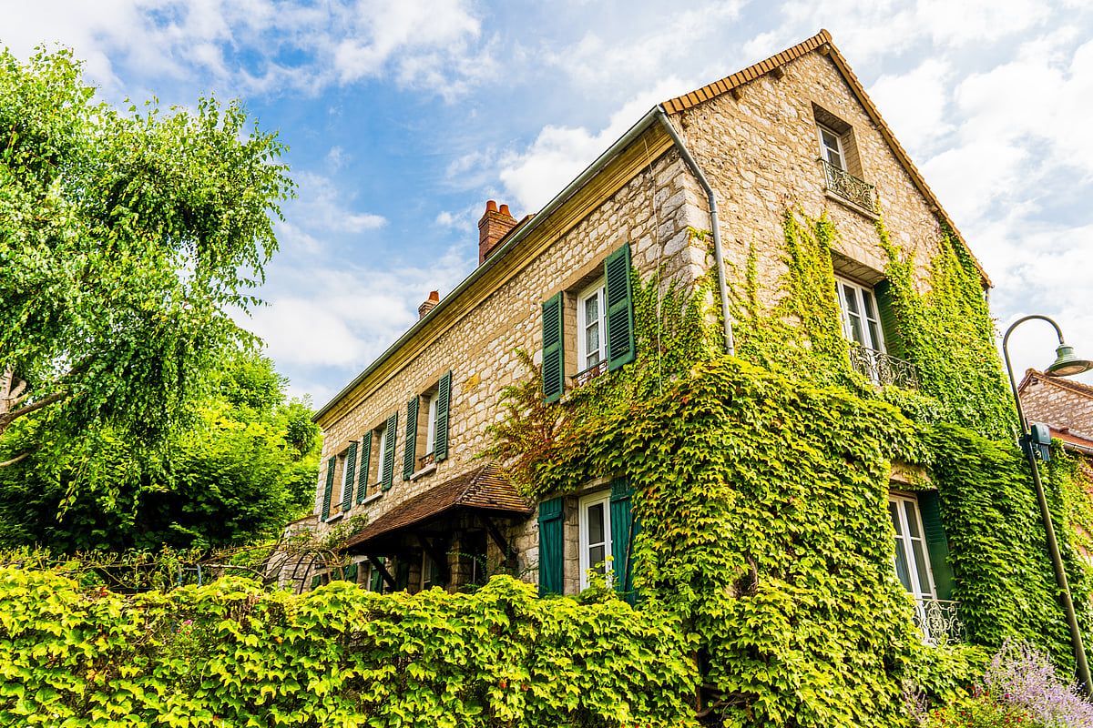 Picturesque facade of a house in Giverny