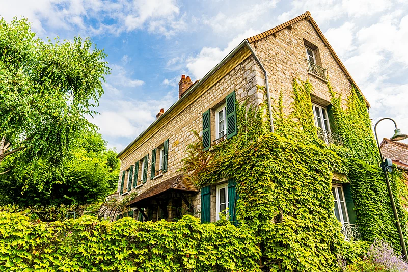 Picturesque facade of a house in Giverny