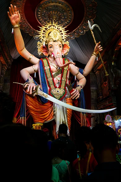 Shutterstock : A majestic statue of Lord Ganesha on the eve of Ganesh Chaturthi