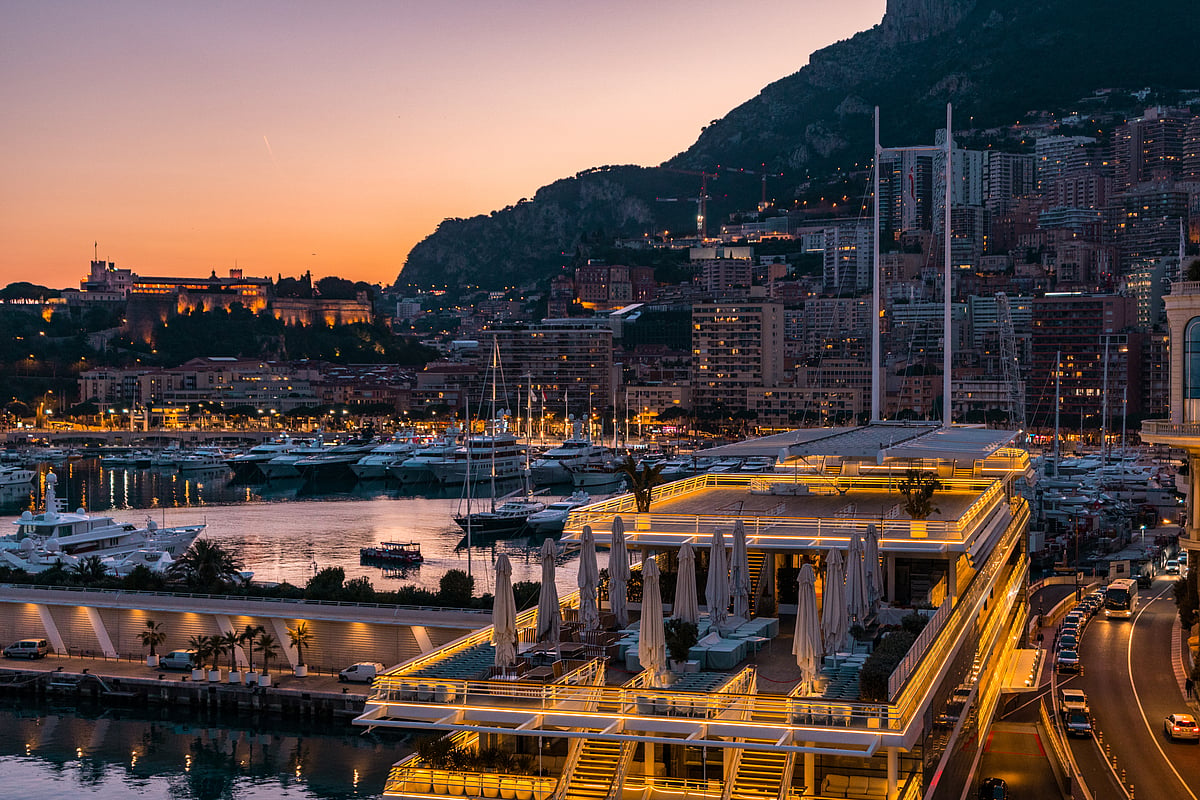 Watch the sunset from Port Hercule