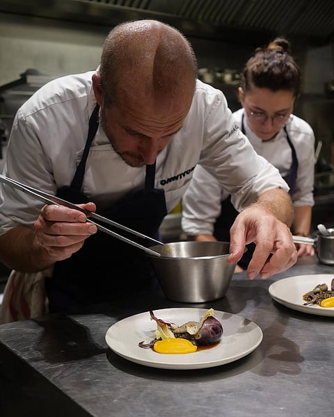 Headed by Giovanni Passerini, who is touted to be the best Italian chef in the French capital, the restaurant is a modern take on trattoria