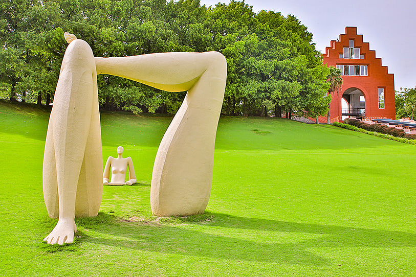 The Leg Garden features exquisite scenery and flora