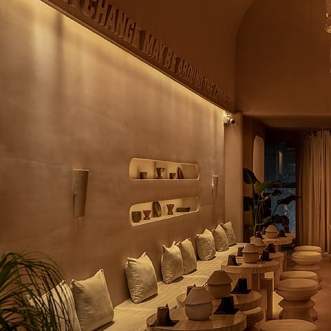 People of Tomorrow has a soothing and calming vibe thanks to its earthy interiors