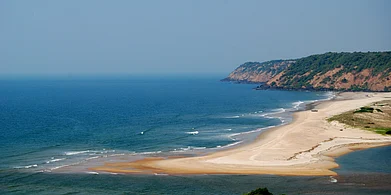 Shutterstock.com : Ratnagiri is a port town in Maharashtra, western India