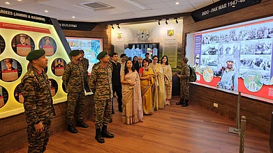 NorthernComd_IA/X : The Gulmarg Army Museum was recently inaugurated by Lieutenant General MV Suchindra Kumar, the GOC-in-C of Northern Command