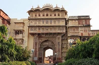 Shutterstock : City Palace, Karauli, Rajasthan