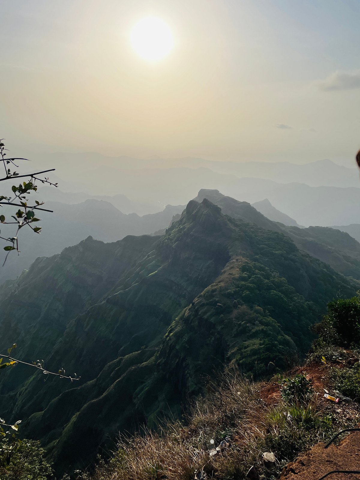 Shutterstock : Verdant views from Mahabaleshwar