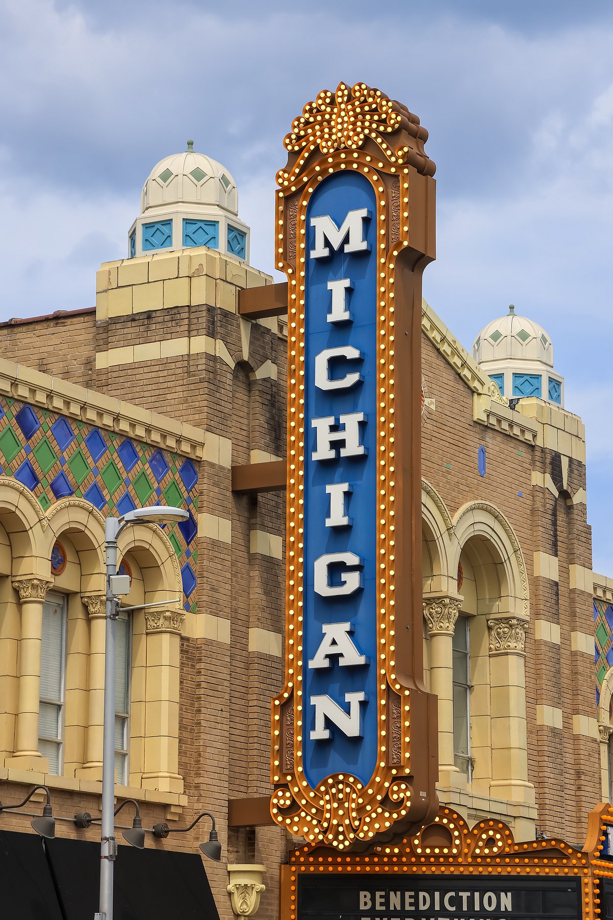Shutterstock : The Michigan Theater in Ann Arbor