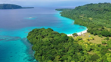 Shutterstock : Fiji, a country in the South Pacific, is an archipelago of more than 300 islands