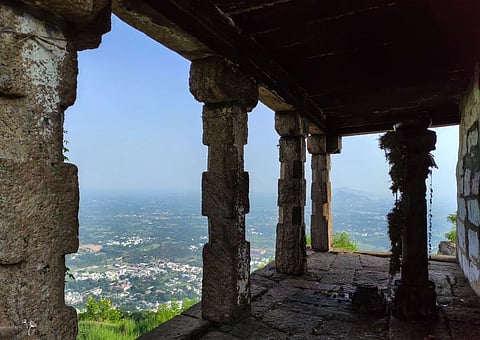 Sankagiri Fort was impregnable because of its strategic location and due to being accessible on only one side thanks to the steep terrain