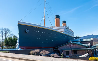 Edgar Lee Espe/Shutterstock : The Titanic Museum Attractions bills itself as the worlds largest RMS Titanic museum