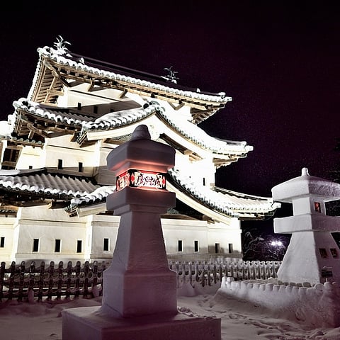 The Hirosaki Castle Snow Lantern Festival takes place in Aomori prefecture where a few hundred snow lanterns, kamakura and snow sculptures lend a magical ambience to the place