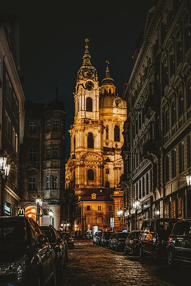 Pixabay : A view of the Church Tower of Saint Nicholas, Prague, Czech Republic