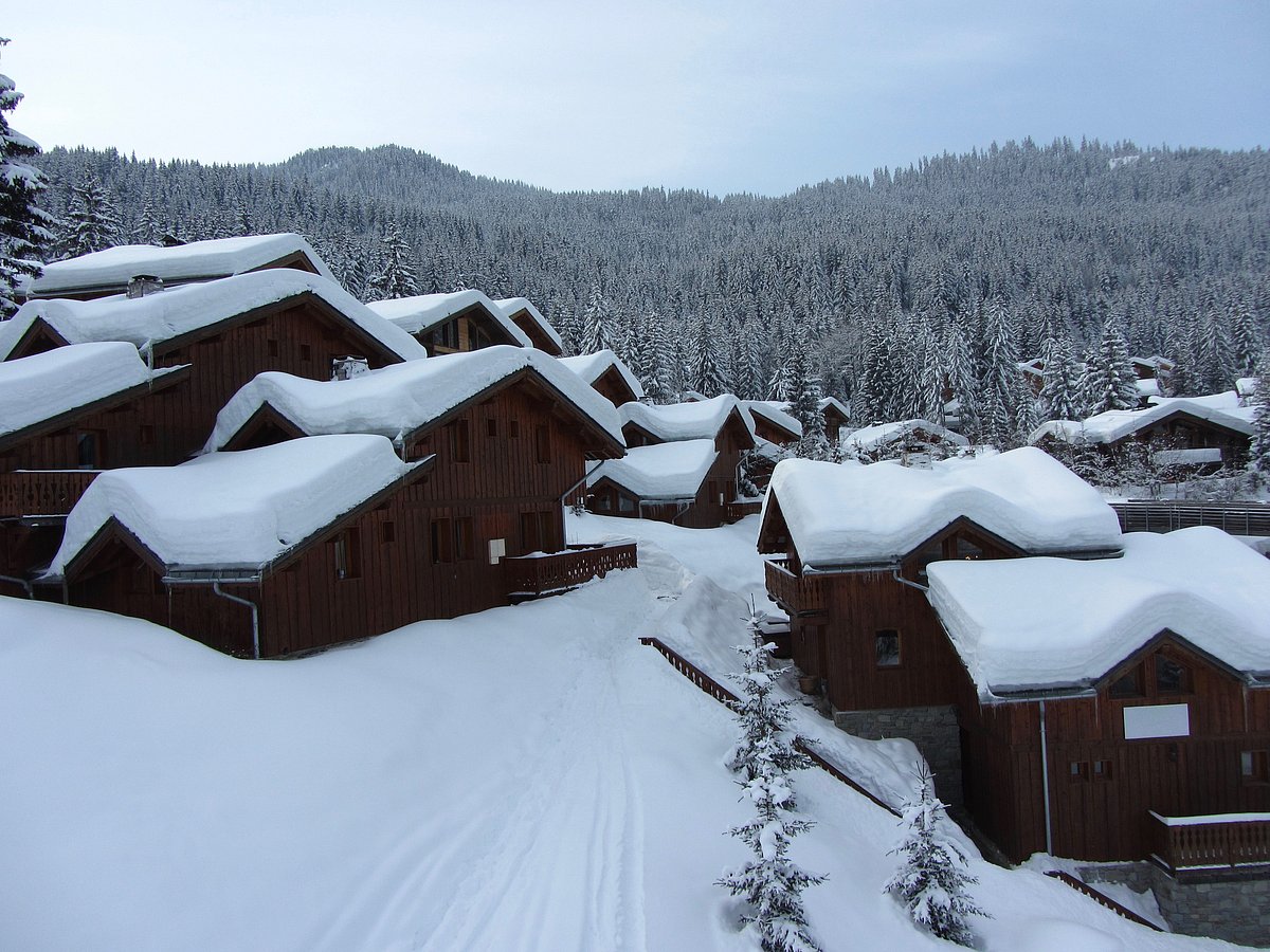 Wooden chalets in Courchevel La Tania