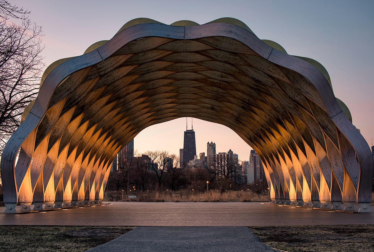 Hints of the Chicago skyline from Lincoln Park