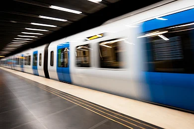 Shutterstock.com : Representative Image: Delhi Airports Terminal 1 and Terminal 3 to be connected by Air Train
