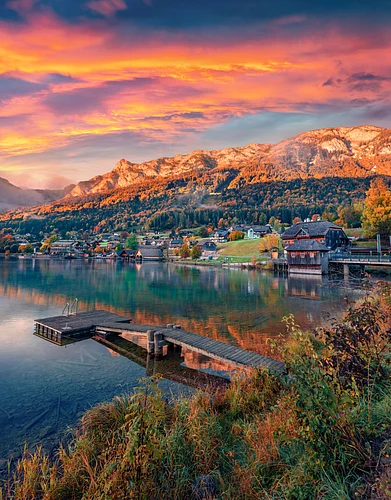 Shutterstock : Autumn in Europe