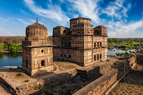 Ladpura Khas is a charming village that offers a delightful mix of rural life, just 8 km from Orchha