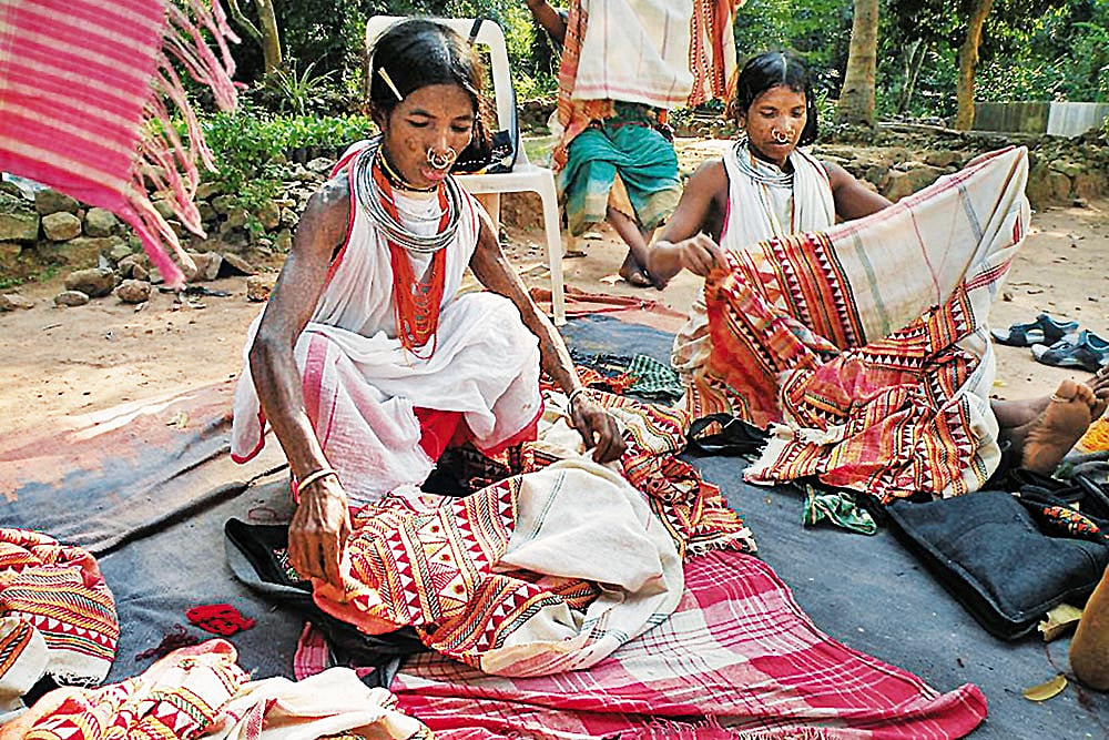 The women of the Dongria Kondh community craft the famous Kapdaganda shawl