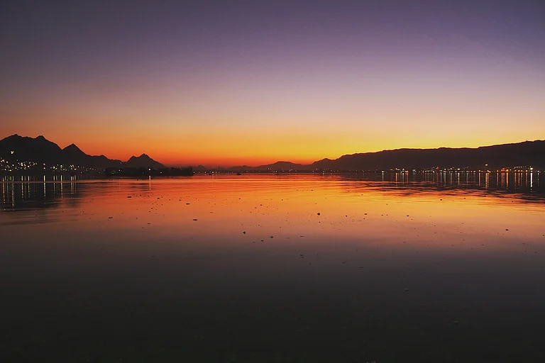 Ana Sagar Lake, Ajmer - Shutterstock