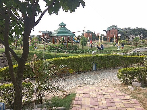 If you have children in tow, this is one of the best places to enjoy beyond the city limits