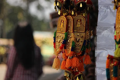 linkbeatz/Shutterstock : Kerala has a long tradition of making beautiful handicrafts with ivory, bamboo, palm leaves, seashells, wood and coconut shells