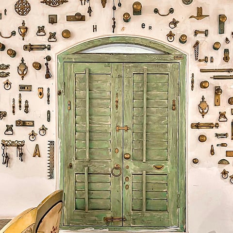 Bungalow converted to restaurant