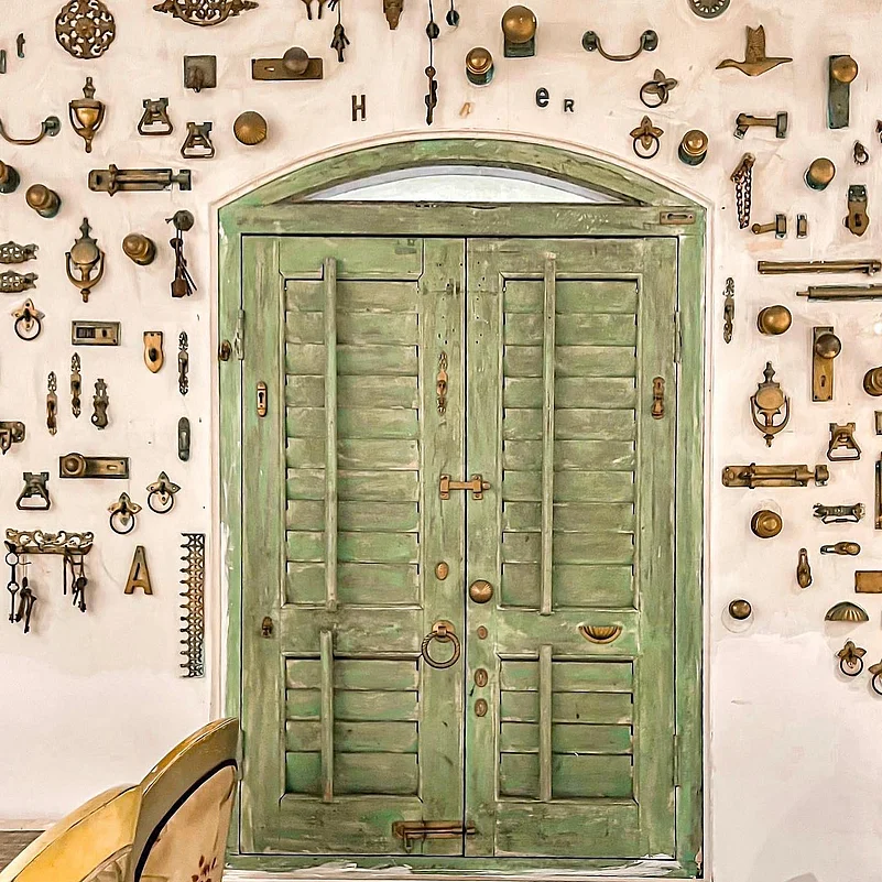 Bungalow converted to restaurant