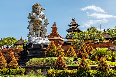 Gekko Gallery/Shutterstock : The Buto Ijo statue at the Pura Petitenget Temple in Seminyak
