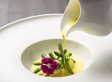 ITC Maurya : Asparagus and Coconut Stew, Turmeric and Coconut Idiyappam