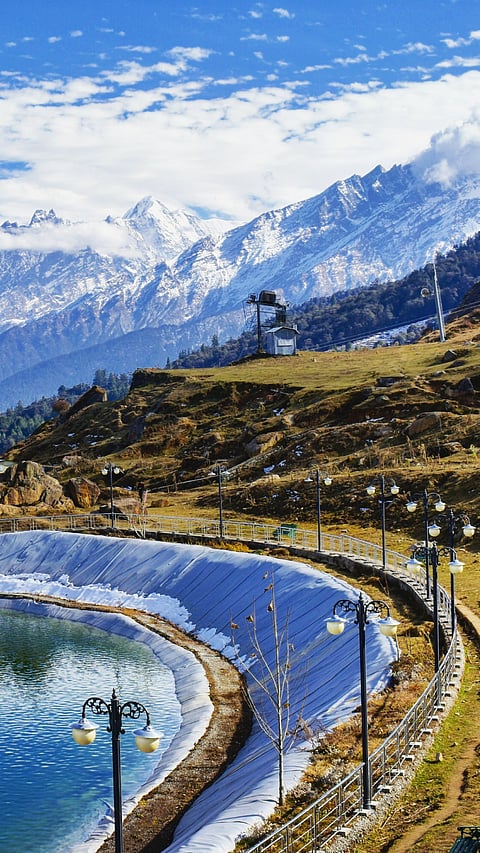 The landscape of Auli